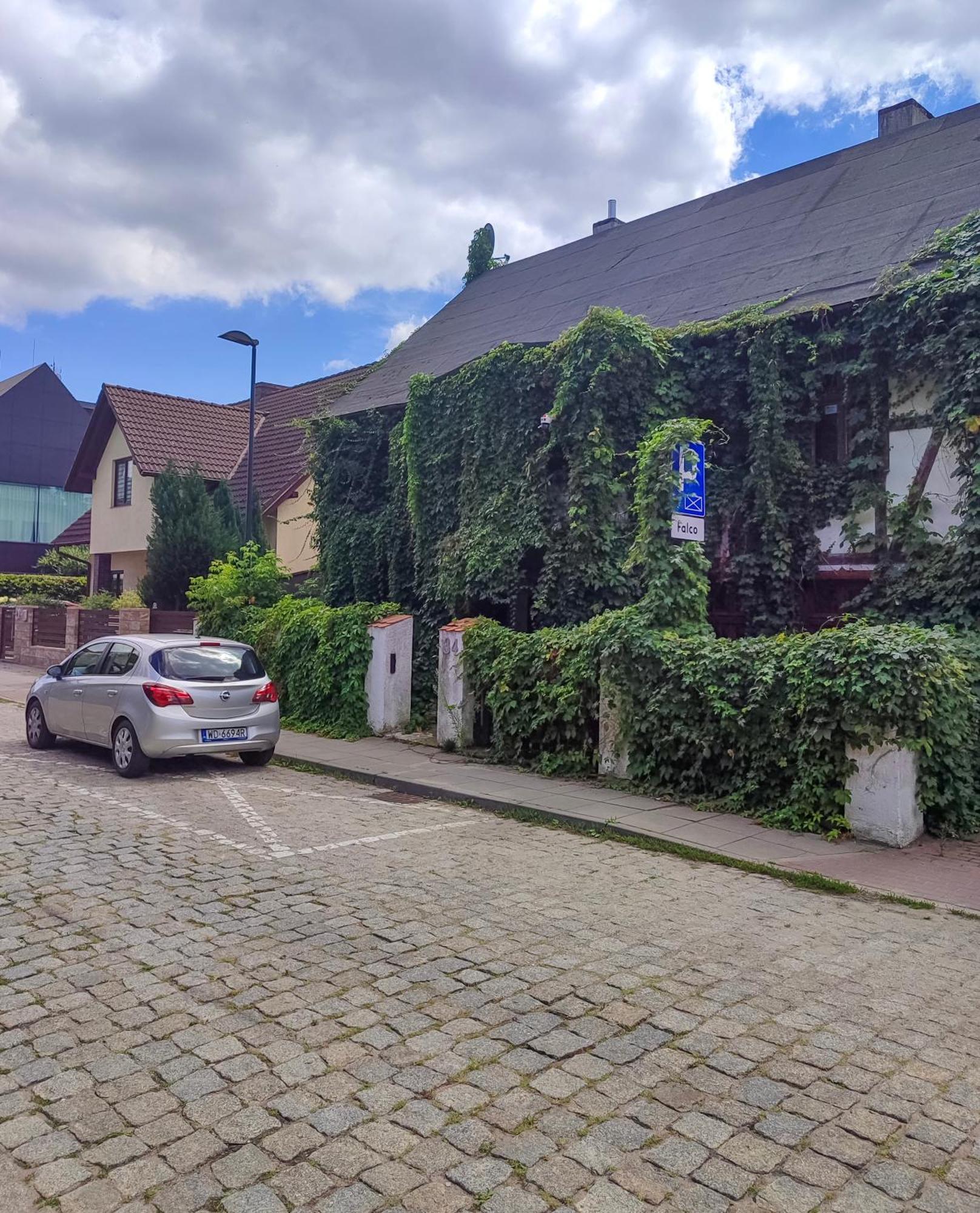 Prywatny Parking Winnica 34 Nad Wisla 2 By Rentoom Apartment *